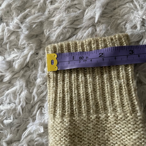 R W AND CO winter casual pearls sweater women V-neck - Picture 7 of 15